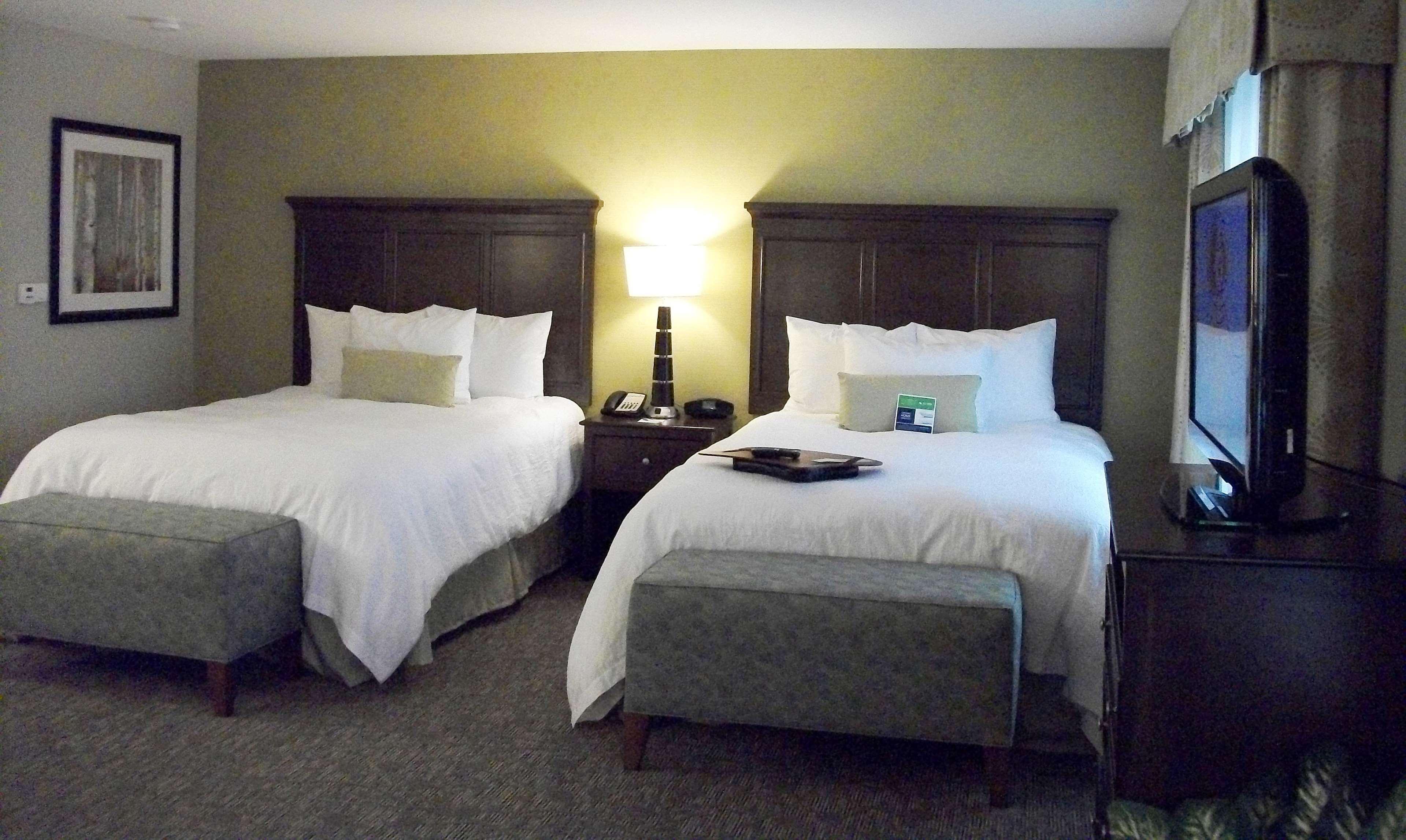 Hampton & 3* Manteca