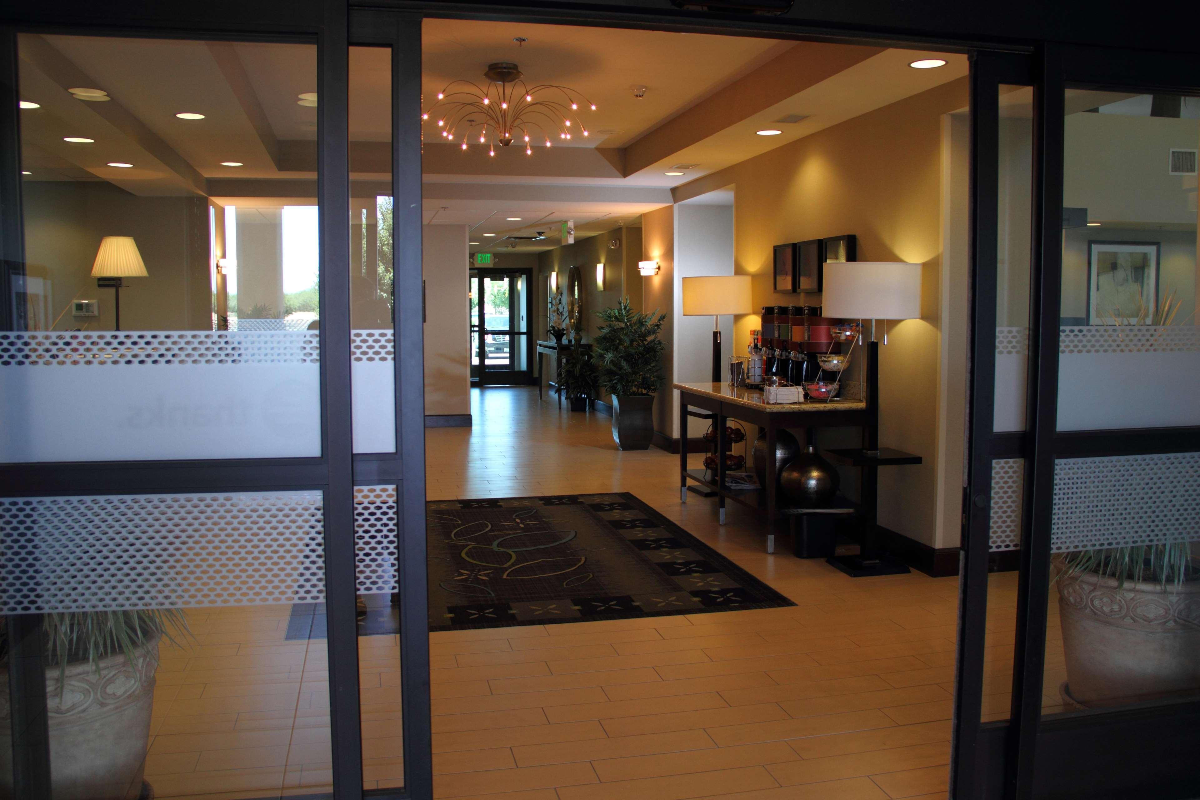 Hotel Hampton & Manteca